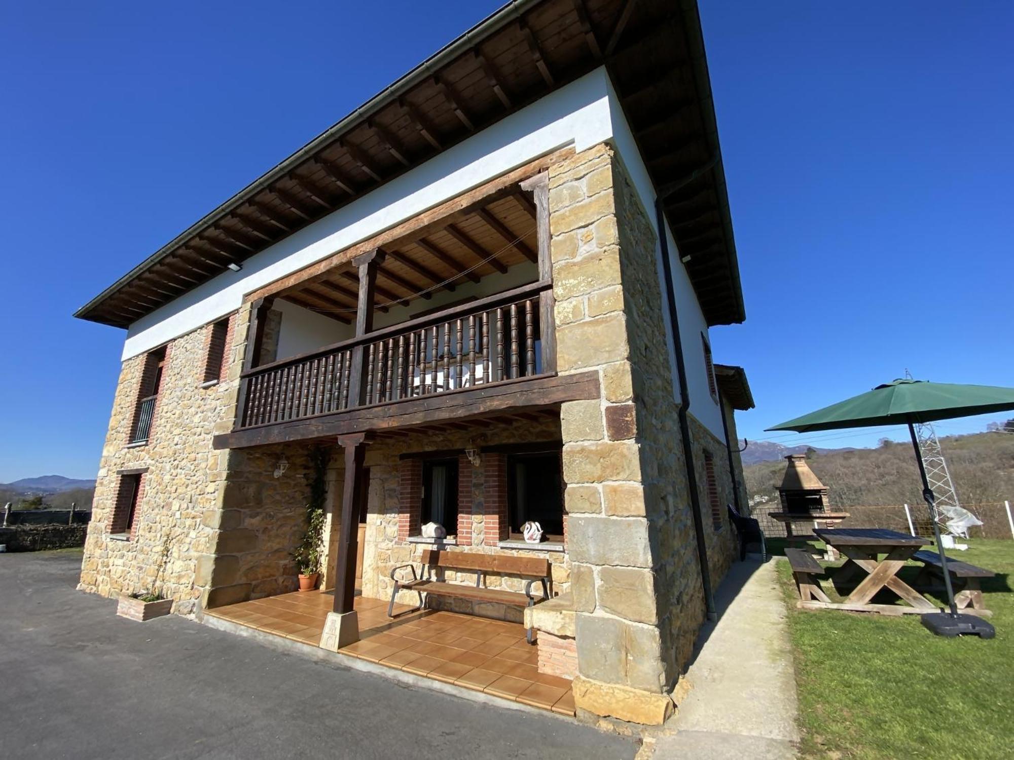 Villa La Torre Arriondas Exterior foto